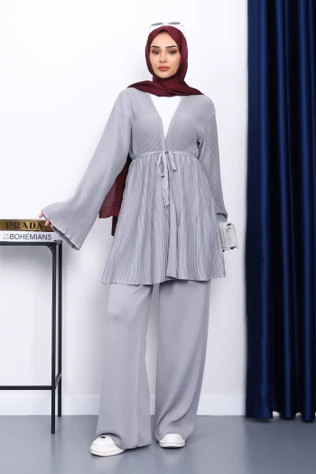 Gri Bel Kuşaklı Hırka Pantolonlu Takım