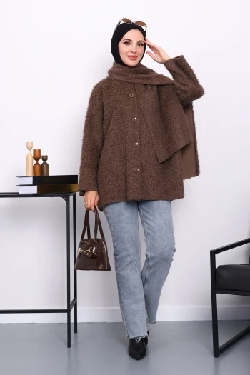 Kahverengi Atkılı Detaylı Düğmeli Angora Ceket