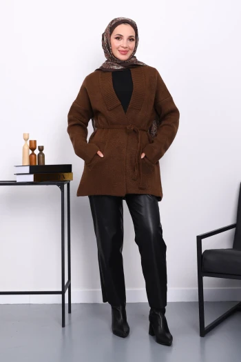 Kahverengi Bel Kuşaklı Cepli Triko Hırka