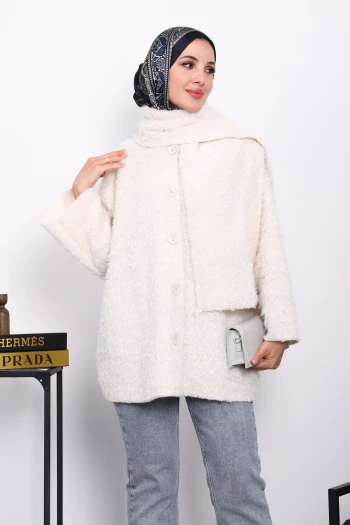 Krem Atkılı Detaylı Düğmeli Angora Ceket