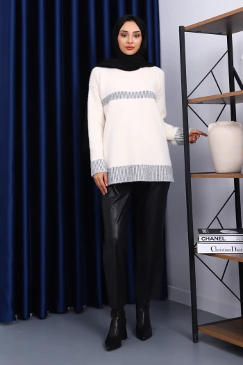 Krem Bisiklet Yaka Çizgili Angora Yumoş Triko Kazak