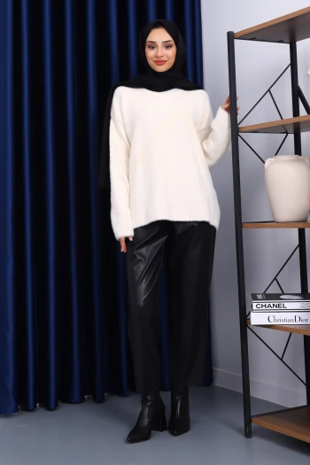 Krem Bisiklet Yaka Desenli Angora Yumoş Triko Kazak