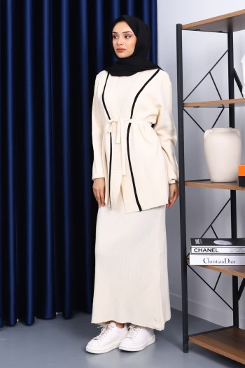 Taş Triko Hırka Elbiseli Kombin