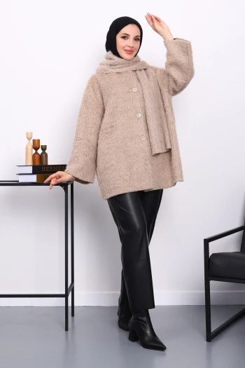 Vizon Atkılı Detaylı Düğmeli Angora Ceket