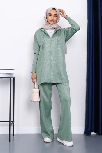 Yeşil Kapşonlu Simli Triko Takım