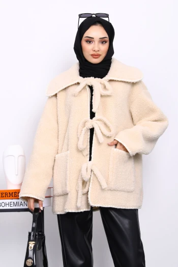Bej Bağlama Detaylı Cepli Peluş Kürk Kaban