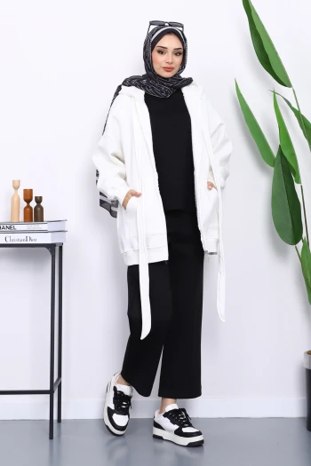 Ekru Bağcık Detaylı Üç İplik Kapşonlu Hırka