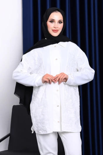 Ekru Düğmeli Pul Payetli Pantolonlu Takım