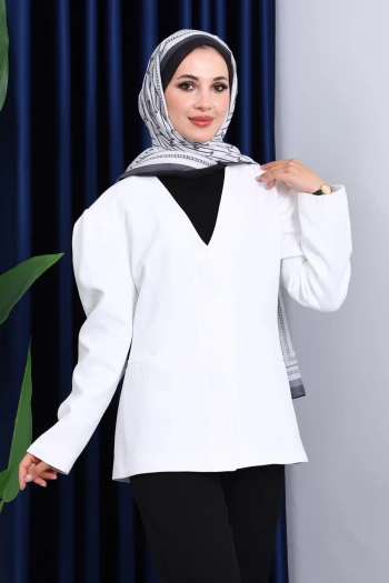 Ekru Vatkalı Düğmeli Ceket