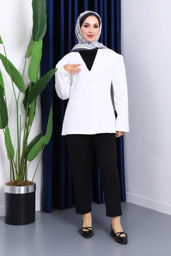 Ekru Vatkalı Düğmeli Ceket