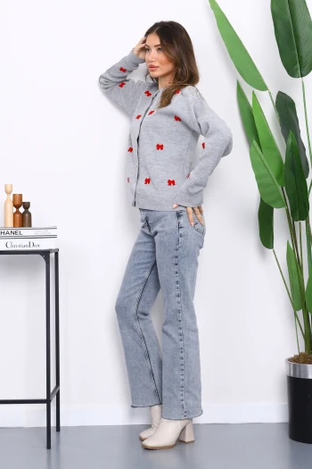 Gri Fiyonk Nakışlı Triko Hırka