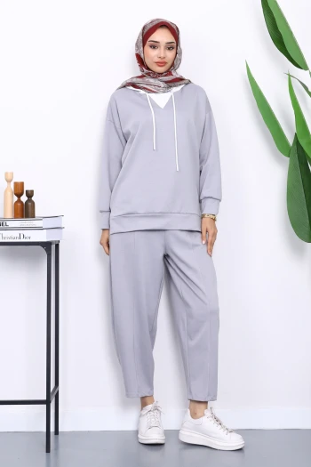 Gri Kapşonlu Tunik Pantolonlu Takım
