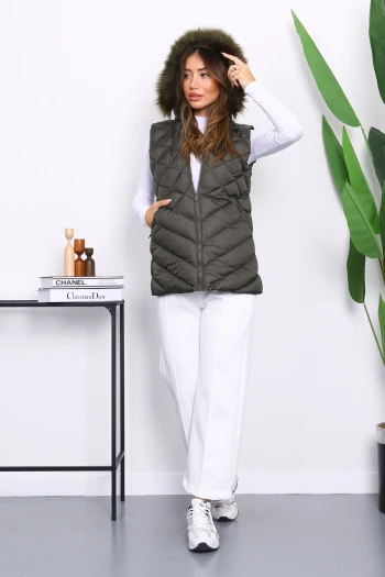 Haki Kapüşonlu Cepli Şişme Yelek