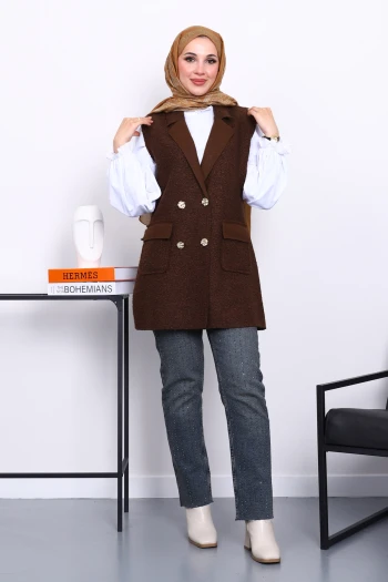 Kahverengi Düğmeli Buklet Yelek