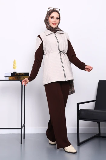Kahverengi Kapitone Yelekli Tunik Pantolonlu Takım