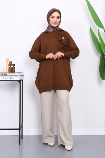 Kahverengi Soğuk İplik Çiçek Detaylı Triko Tunik