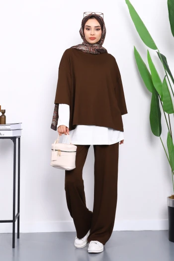 Kahverengi Tişört İçlik Pantolonlu Üçlü Kombin Takım