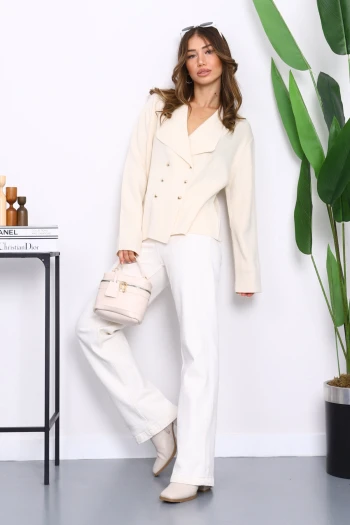 Krem Kruvaze Yaka Düğmeli Triko Hırka