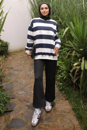 Lacivert Bisiklet Yaka Üç İplik Sweat