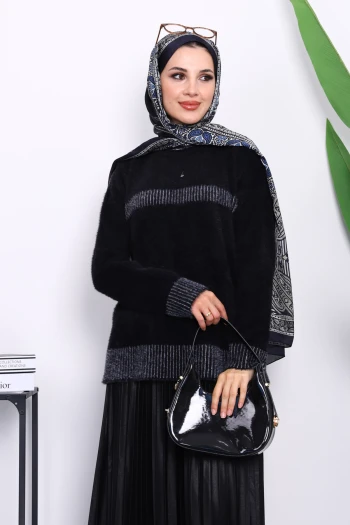 Siyah Bisiklet Yaka Çizgili Angora Yumoş Triko Kazak