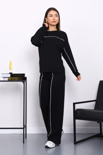 Siyah Biye Detaylı Sweat Pantolonlu Takım