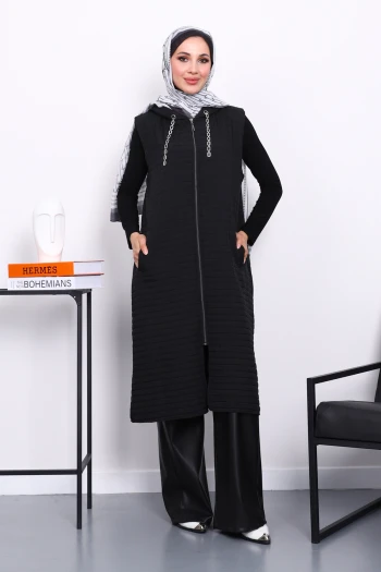 Siyah Kapitone Fermuarlı Kapşonlu Yelek