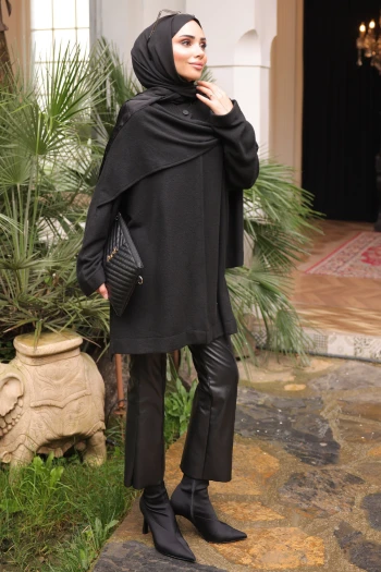 Siyah Şal Detaylı Dokulu Hırka