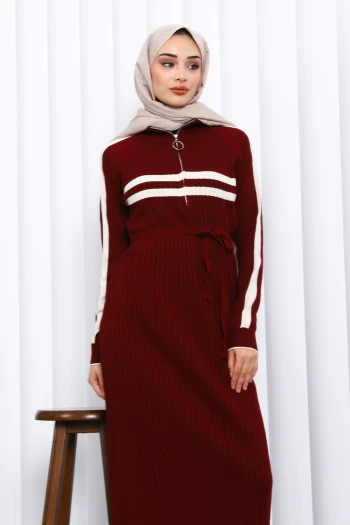 Bordo Yaka Fermuarlı Fitilli Çizgili Triko Elbise