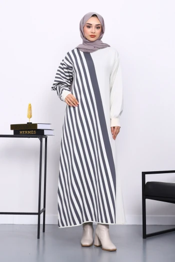 Ekru Çizgili Triko Elbise