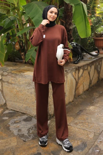 Kahverengi Armalı Tunik Pantolonlu Takım