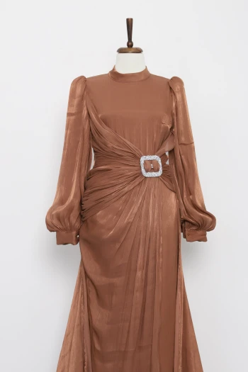 Kahverengi Önü Taş Detaylı Abiye