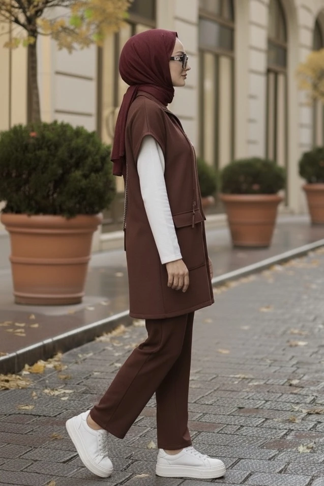 Kahverengi Scuba Yelek Pantolonlu Üçlü Takım