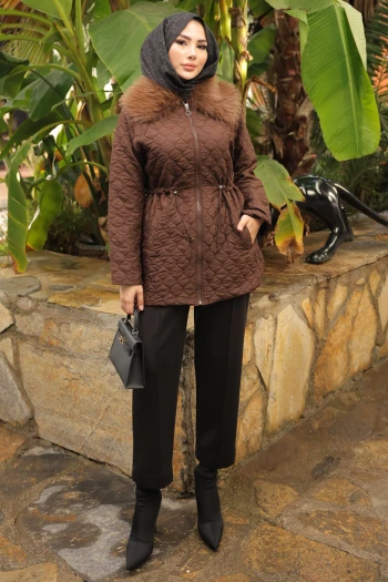 Kahverengi Yaka Kürklü Kapitone Ceket