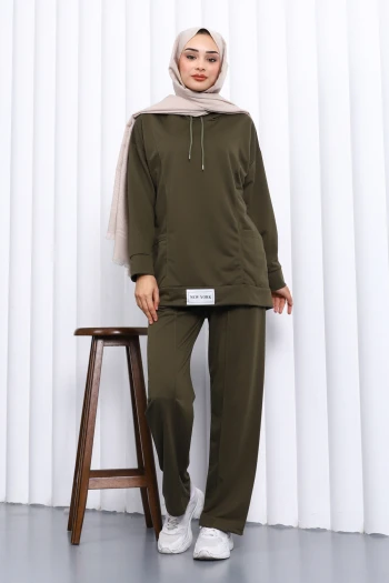 Koyu Haki Önü Etiketli İki İplik Tesettür Takım