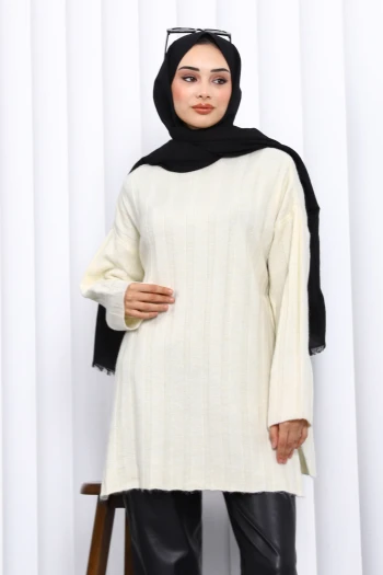 Krem Yan Yırtmaçlı Fitilli Triko Tunik