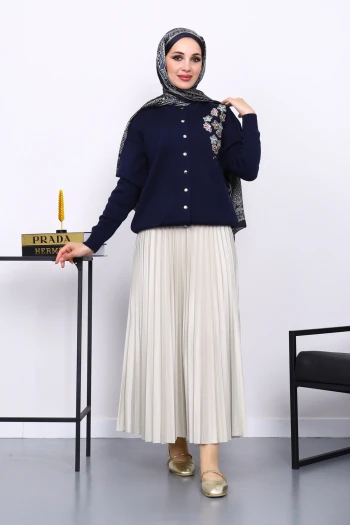 Lacivert Nakışlı Düğmeli Triko Hırka