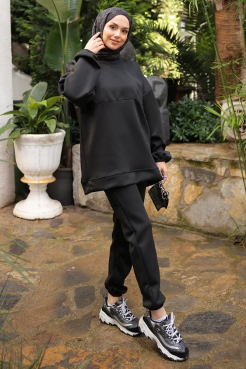 Siyah Armalı Tunik Pantolonlu Takım