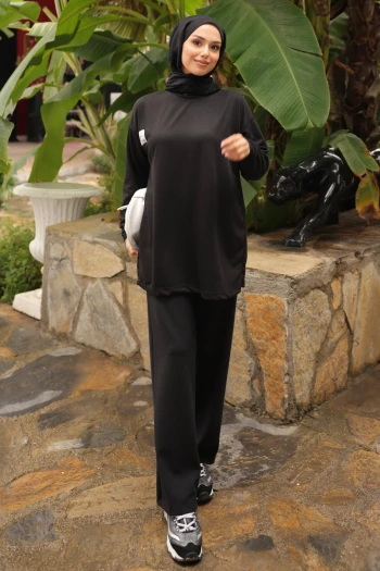 Siyah Armalı Tunik Pantolonlu Takım