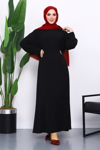 Siyah Bel Bağlamalı Piliseli Elbise