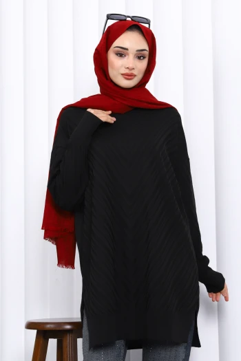 Siyah Bisiklet Yaka Soğuk İplik Triko Tunik