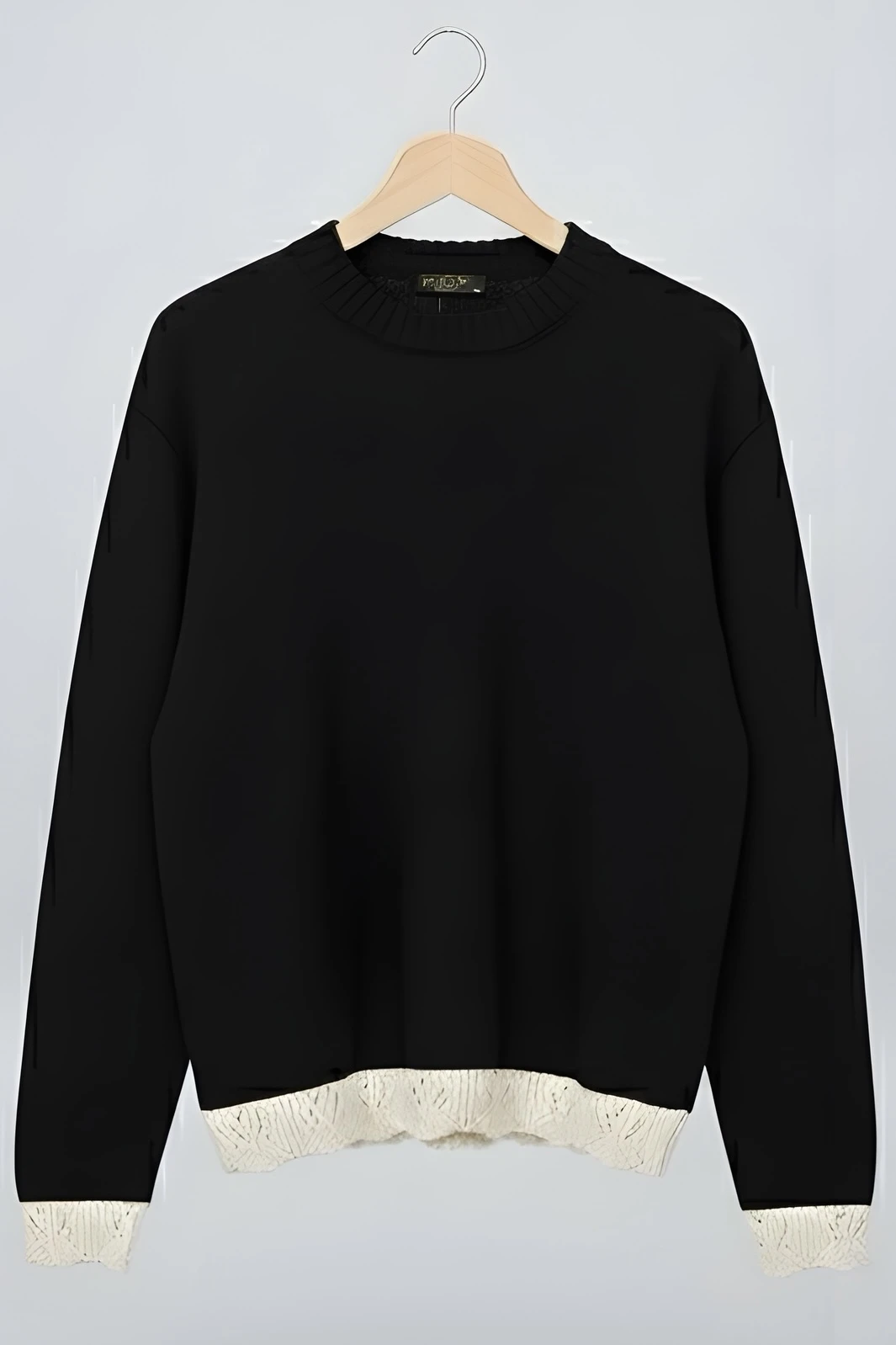 Siyah Bisiklet Yaka Triko Kazak