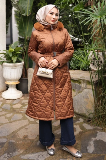 Taba Kapüşonlu Fermuarlı Kapitone Mont