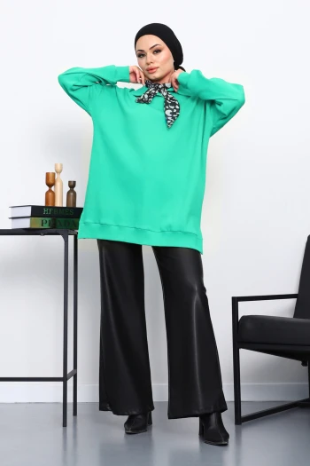 Yeşil Fular Detaylı Yakalı Tunik