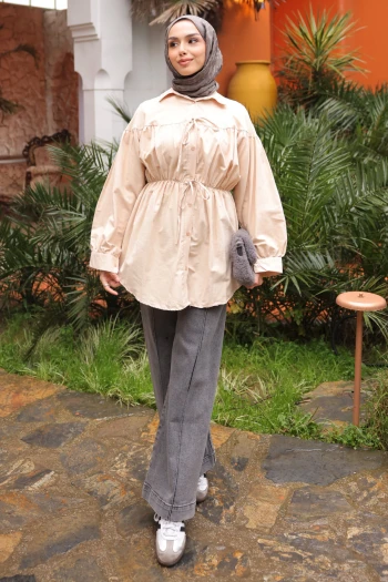 Bej Bel Lastikli Düğmeli Tunik