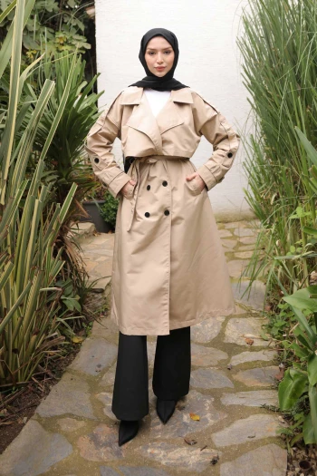 Bej Kruvaze Yaka Astarlı Trençkot