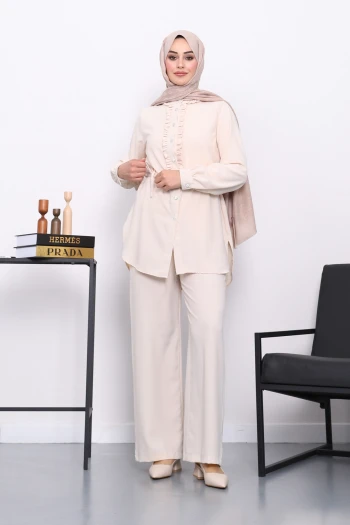 Bej Önü Fırfırlı Tunik Pantolonlu Linda Takım
