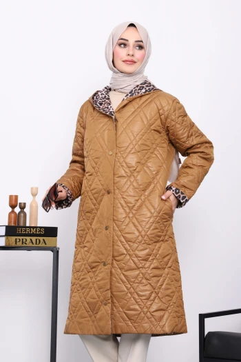 Camel Kadın Modest Kapüşonlu Leopar Detaylı Cepli Tesettür Kapitone Mont