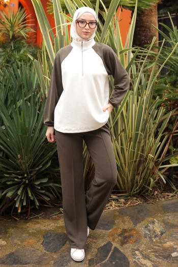 Haki Fermuarlı Garnili Sweat  Pantolonlu Takım