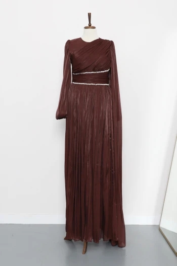 Kahverengi Bel Büzgülü Taşlı Abiye