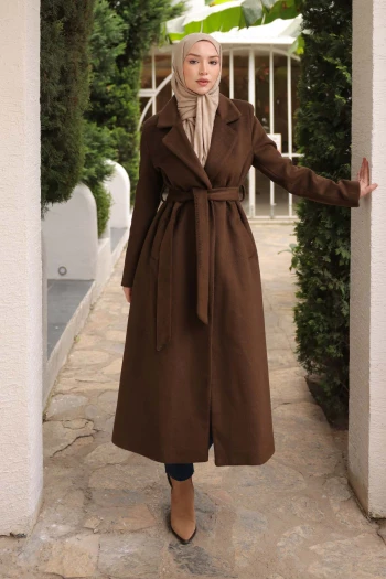 Kahverengi Bel Kuşaklı Uzun Kaşe Kaban